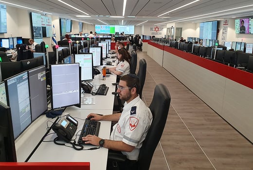 המוקד הארצי המשולב של מד״א, בקרית אונו, צילום: דוברות מד״א